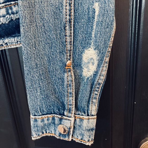 HUDSON Womens Denim Jean Jacket Button front Distressed Frayed New Pockets XS - Picture 3 of 9